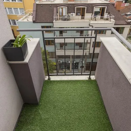 Apartment Penthouse Suites Rakovska